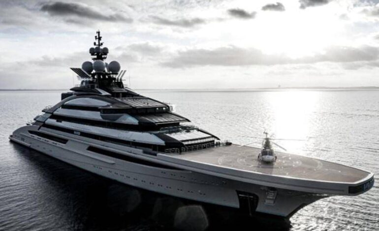 Hormuz, il superyacht dell’oligarca vicino a Putin sfugge al blocco: il caso del ‘Nord’ da 500 milioni