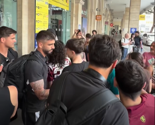 Salernitana, applausi alla stazione per squadra e Cosmi