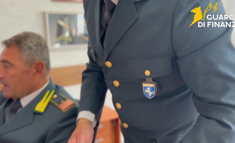 Diplomi falsi, sequestrato istituto paritario: 9 indagati