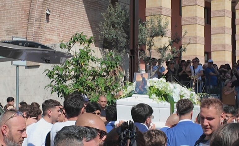 La nonna di Matteo ai giovani: non fatevi del male