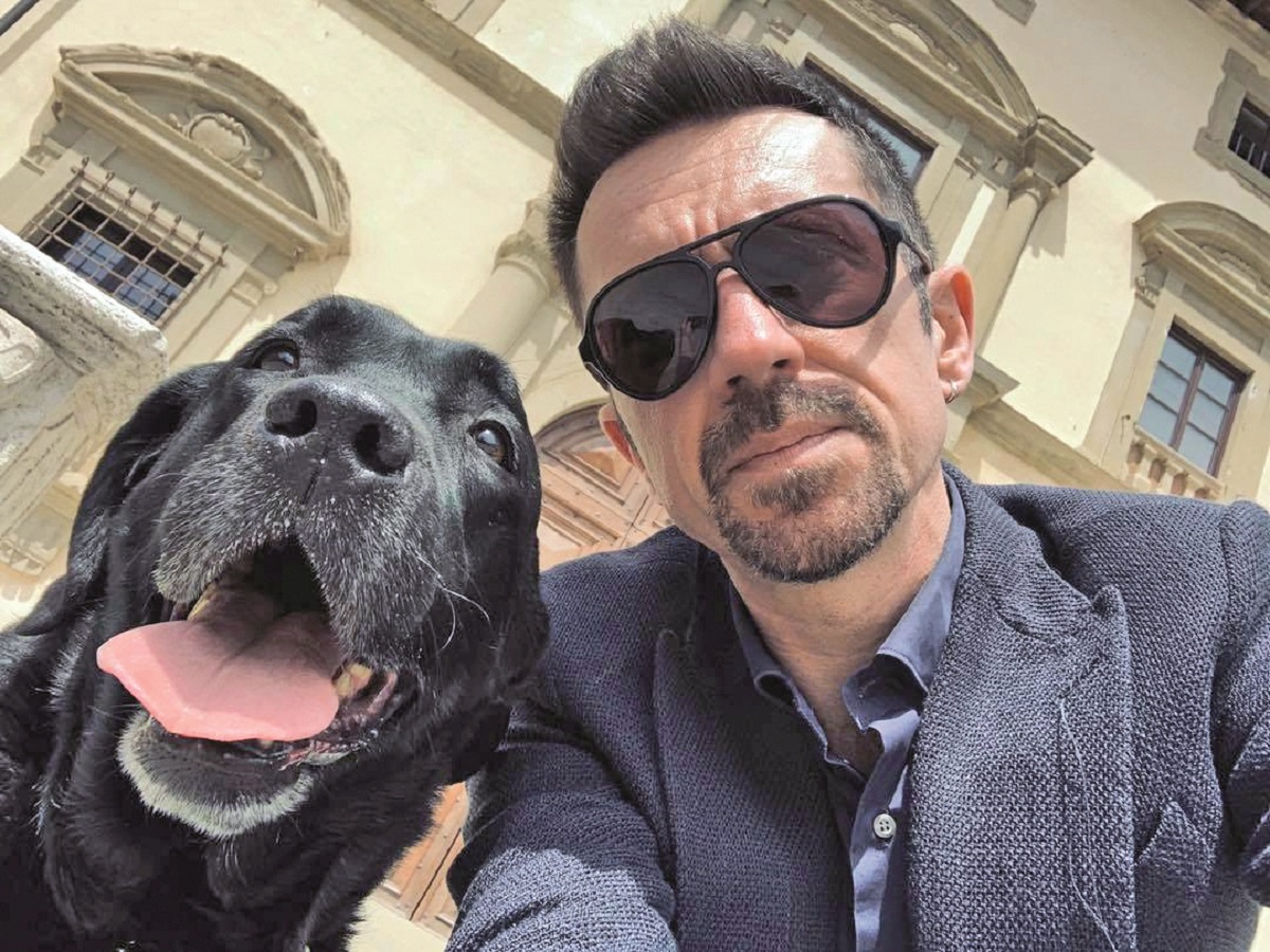 Scanzi e i suoi cani, ‘amici’ che segnano la vita