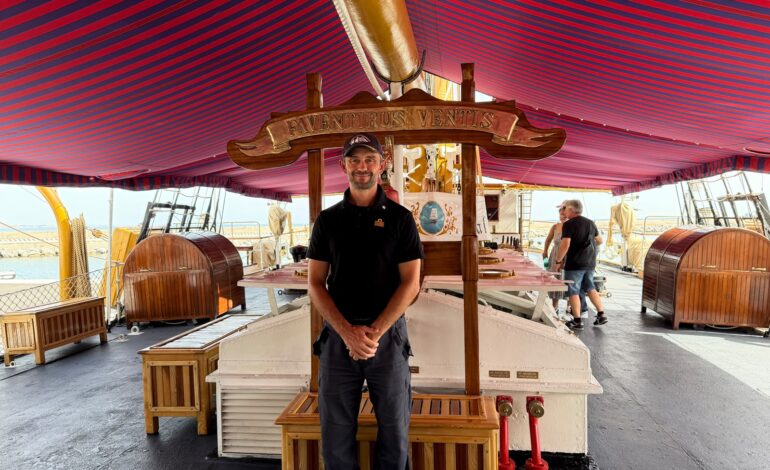 La nave scuola della Marina Militare a Salerno, parla il Capitano