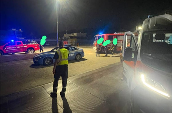 Salerno, esplode  bomba carta davanti azienda di trasporti