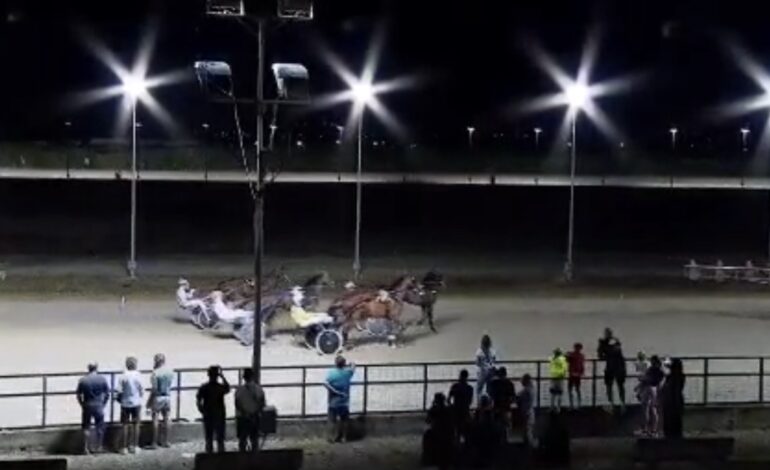 Ippodromo Valentinia: Premio Castellabate. Il video