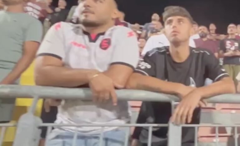 Barletta-Salernitana, video del tifo granata