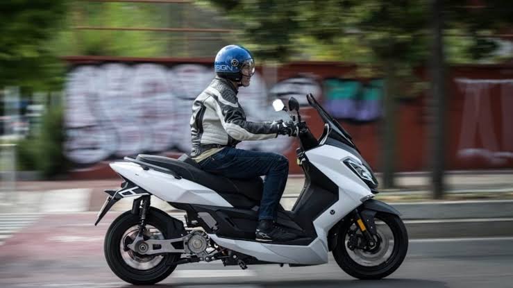 Ivass, a Salerno crescono prezzi assicurazioni moto e ciclomotori