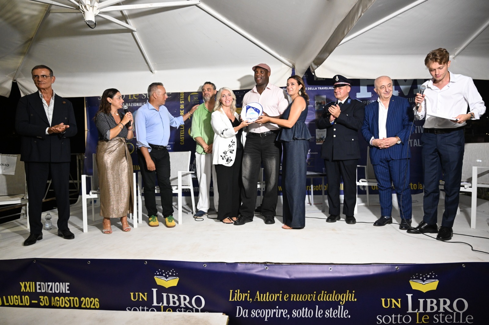 Vietri sul Mare, si chiude la XXII edizione di “Un Libro Sotto le Stelle”