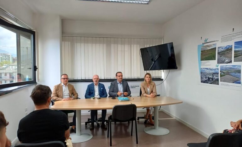 Protesta autotrasportatori, emergenza rifiuti nel salernitano