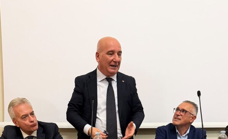 “Governare nel futuro”,  doppia presentazione del libro di Pino Bicchielli a Salerno e Albanella