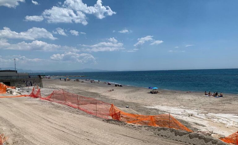 Universo Beach : tempi lunghi per rimuovere la sabbia